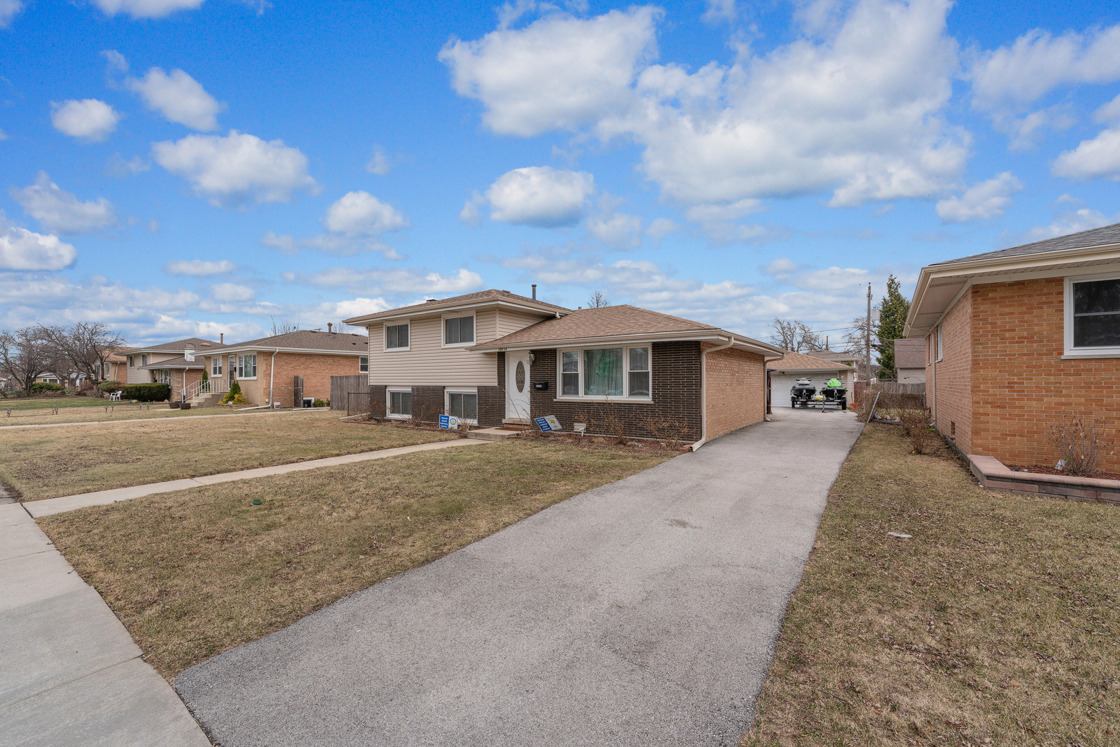 10313 Leslie Lane Chicago Ridge, IL 60415 - Photo 7 of 29 Gallery Image 7