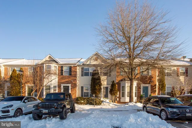 a car parked in front of a building