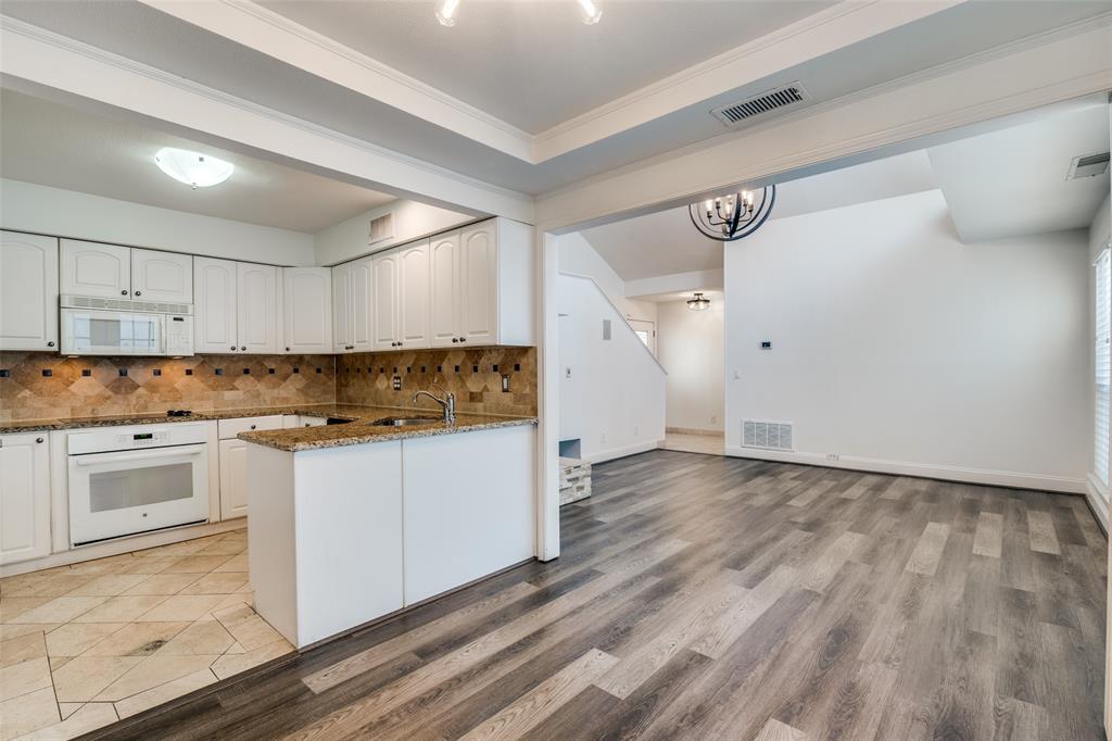 17018 Planters Row Addison, TX 75001 - Photo 9 of 25