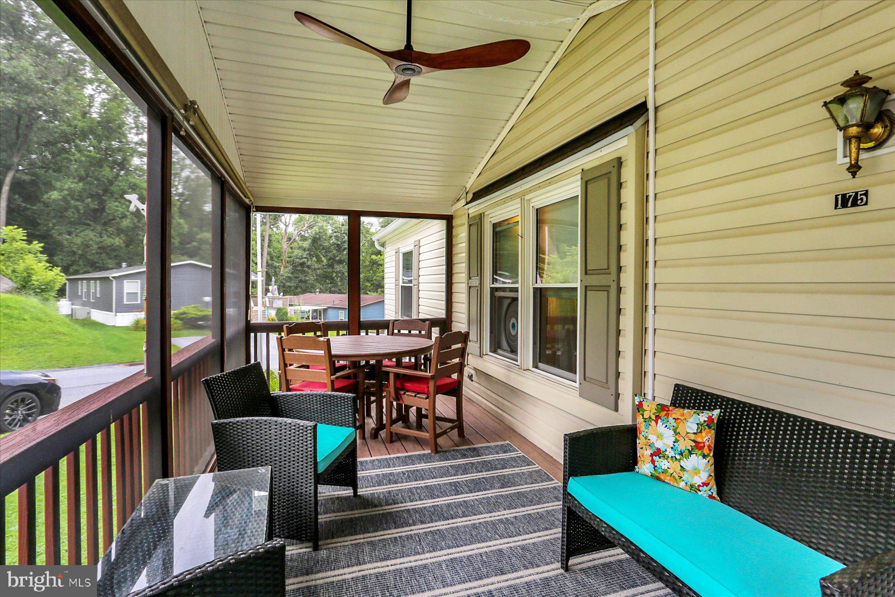 175 Sun Valley Road Elizabethtown, PA 17022 - Photo 4 of 29 Gallery Image 4