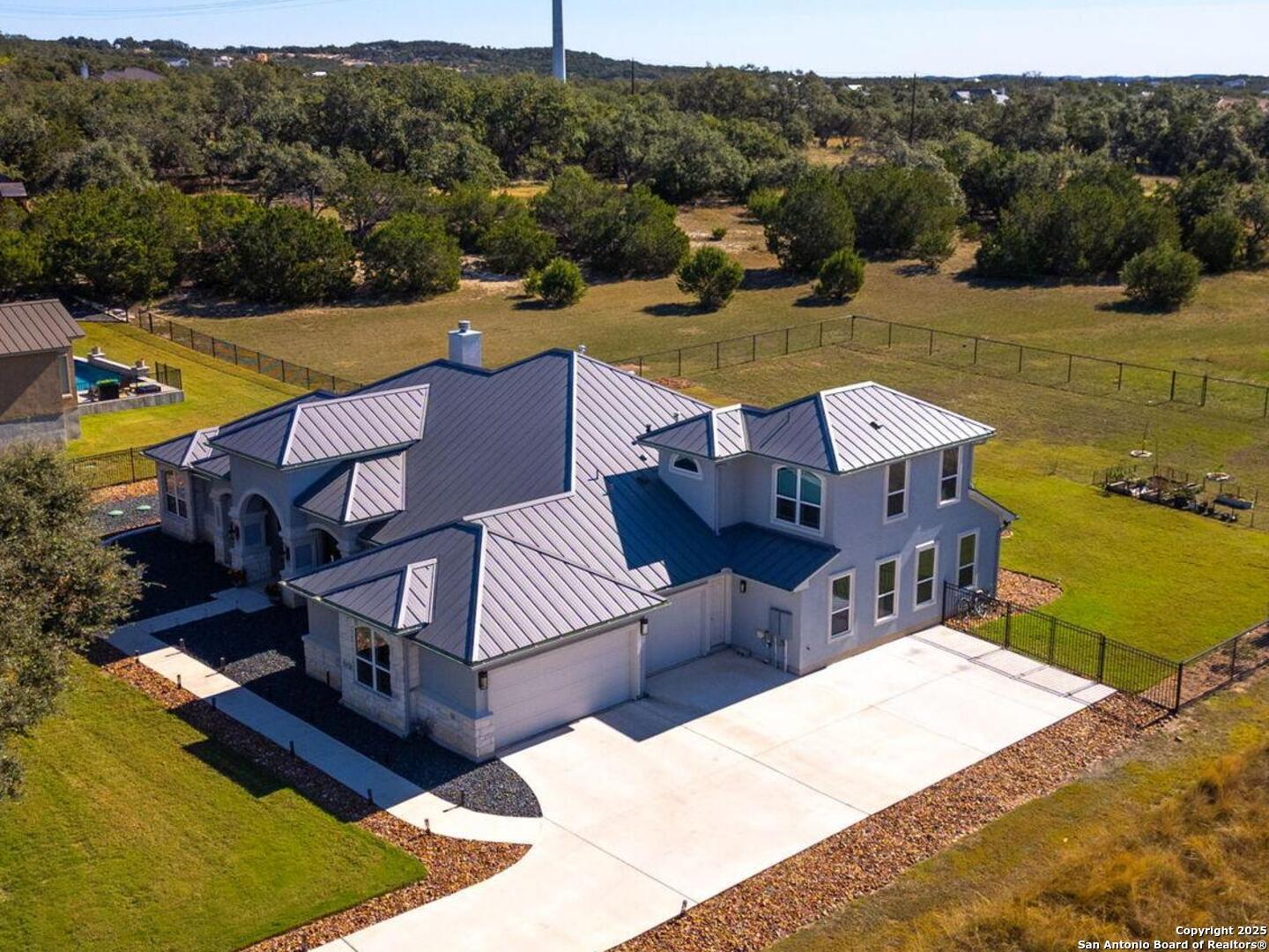 795 Maximino Ridge Road Bulverde, TX 78163 - Photo 34 of 42