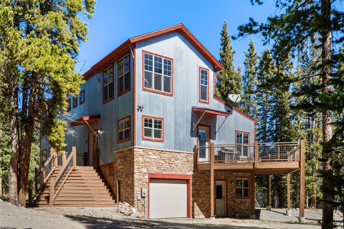 44 Gold Trail Circle Fairplay, CO 80440 - Photo 4 of 40 a front view of a house with a yard