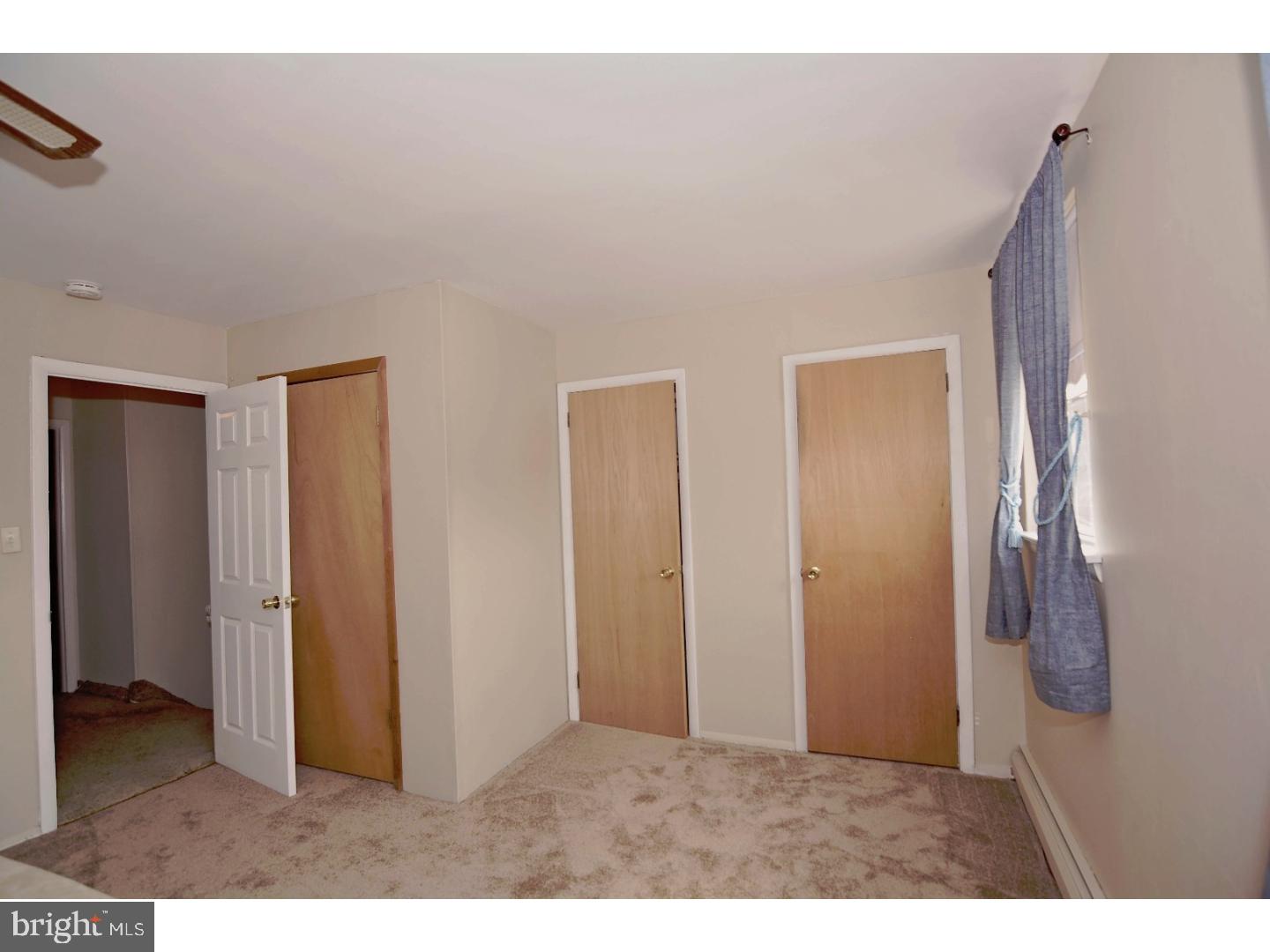 12046 Covert Road Philadelphia, PA 19154 - Photo 13 of 24 Bedroom - Main