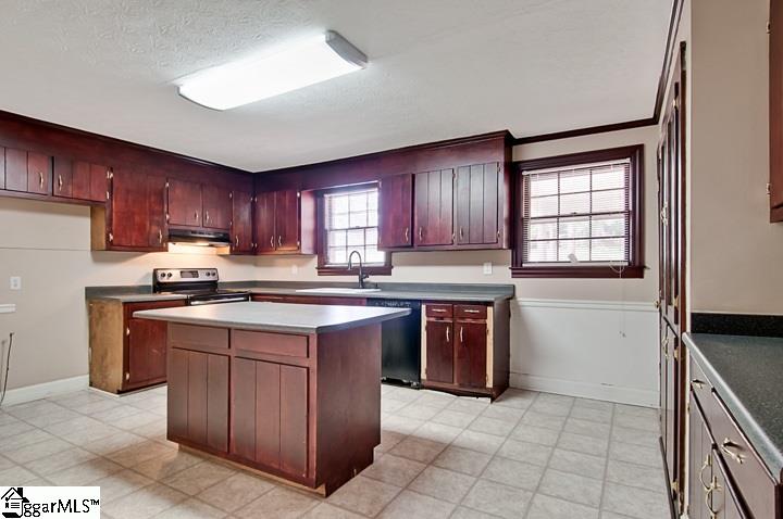 20 Edwards Mill Road Taylors, SC 29687 - Photo 5 of 33 Gallery Image 5