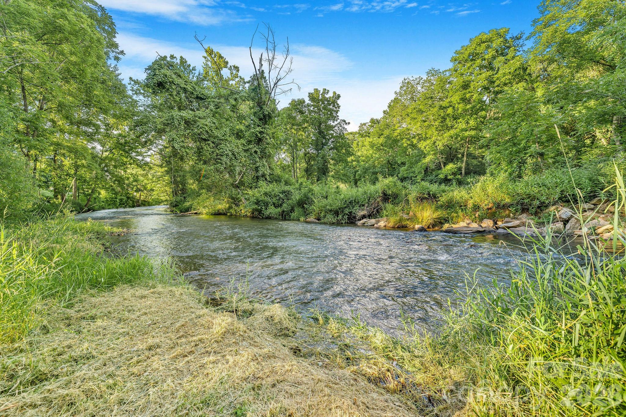 1182 Crabtree Road Waynesville, NC 28785 - Photo 35 of 38