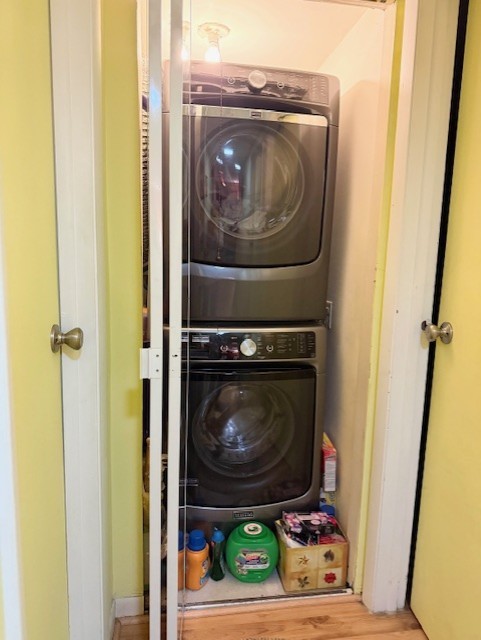 4704 Euclid Avenue, Unit 1B Rolling Meadows, IL 60008 - Photo 17 of 20 a view of washer and dryer