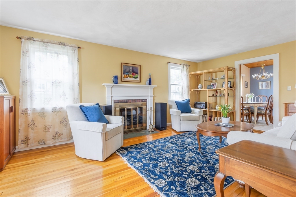 2 Greenwood Road Natick, MA 01760 - Photo 3 of 29 Gallery Image 3