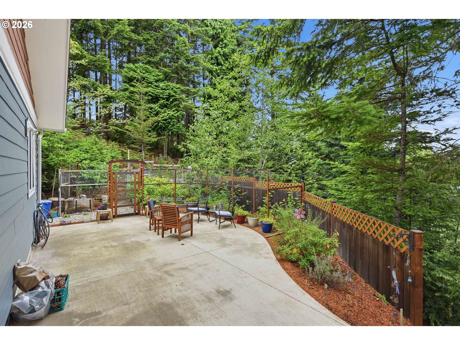 2256 Timberline Drive Coos Bay, OR 97420 - Photo 38 of 44