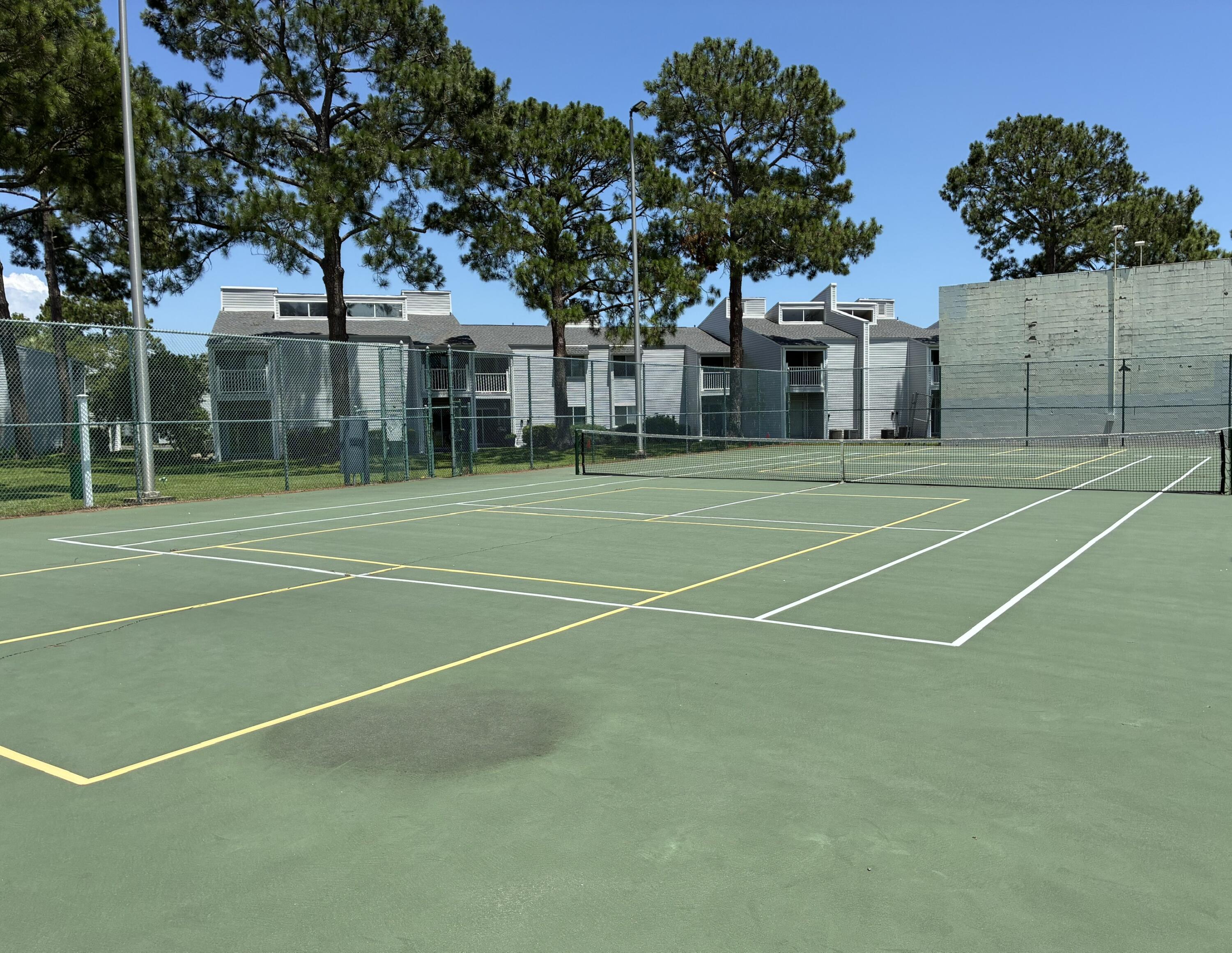 101 Old Ferry Road, Unit 37D Shalimar, FL 32579 - Photo 23 of 32 Tennis Courts and Pickle Ball