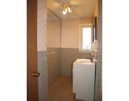 6 Parlee Road Chelmsford, MA 01824 - Photo 17 of 29 Gallery Image 17