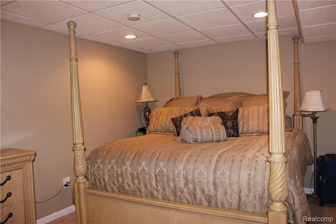 3460 Mann Road Clarkston, MI 48346 - Photo 21 of 25 Bsmt Bedroom2 - has double closets