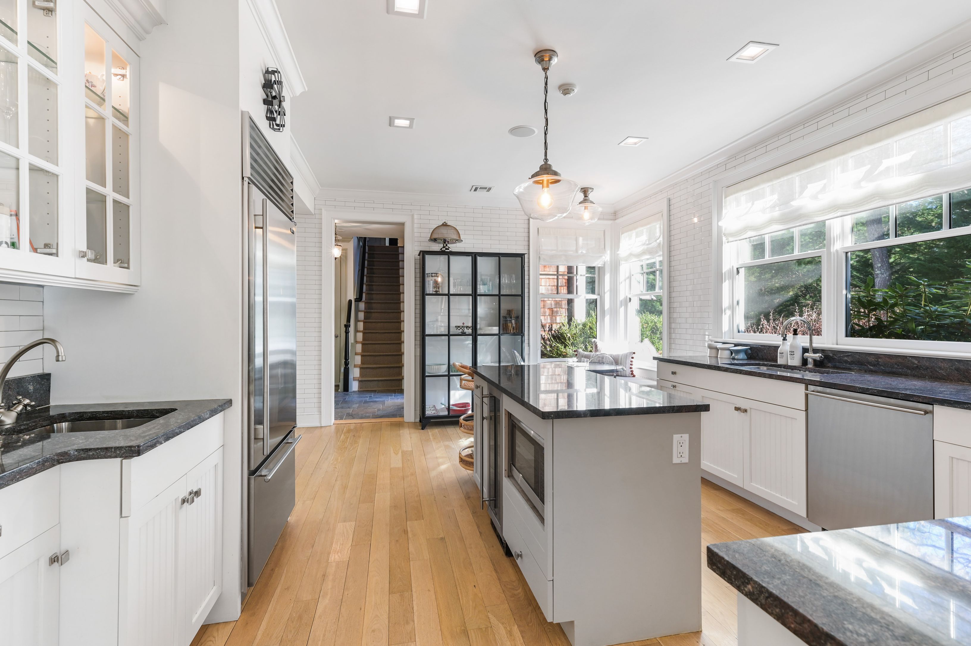 645 Stephen Hands Path East Hampton, NY 11937 - Photo 13 of 42