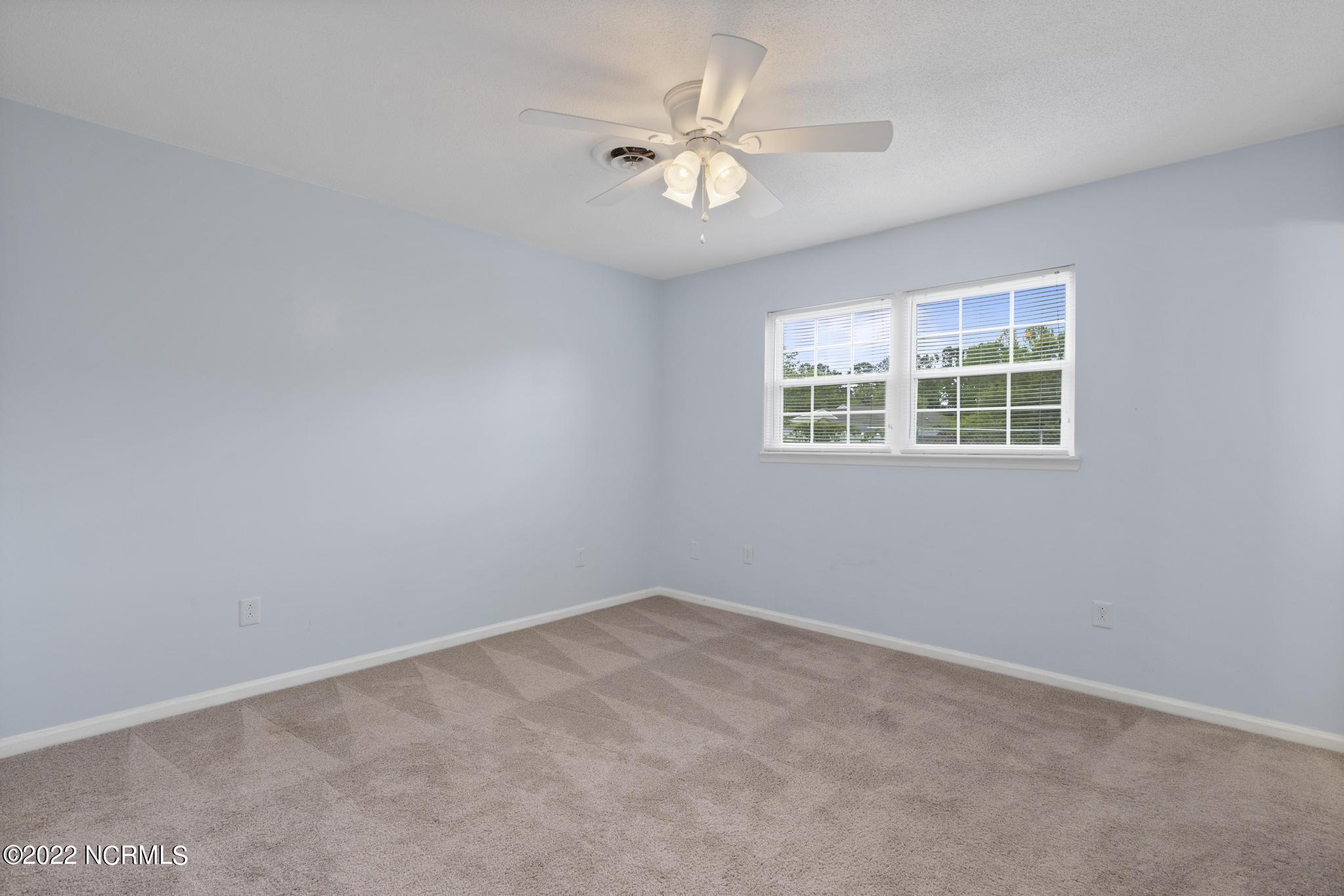 211 Dennis Road Jacksonville, NC 28546 - Photo 13 of 25 Owner Suite
