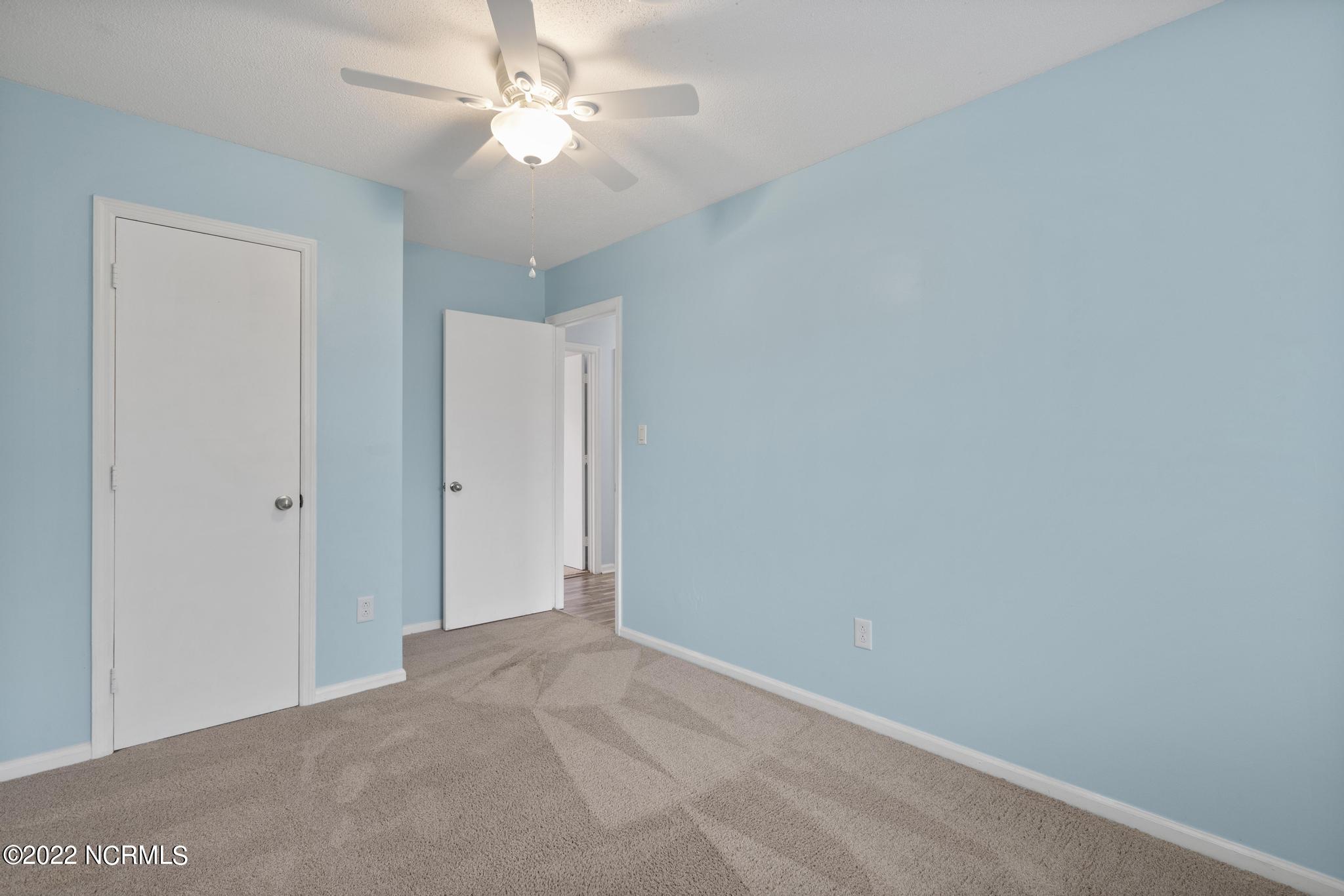 211 Dennis Road Jacksonville, NC 28546 - Photo 20 of 25 Guest Bedroom