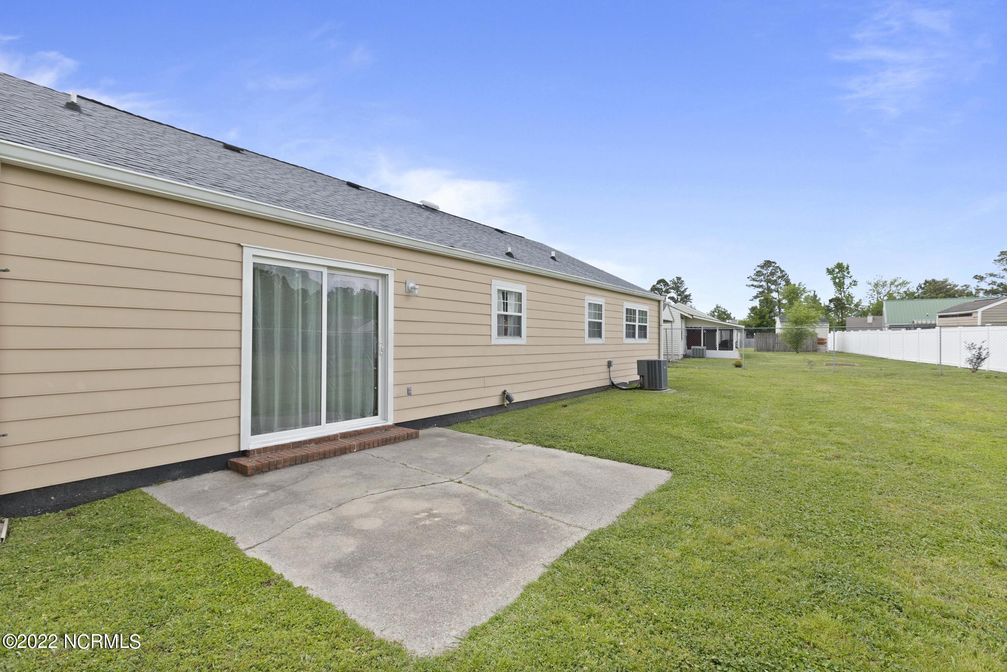 211 Dennis Road Jacksonville, NC 28546 - Photo 22 of 25 Exterior
