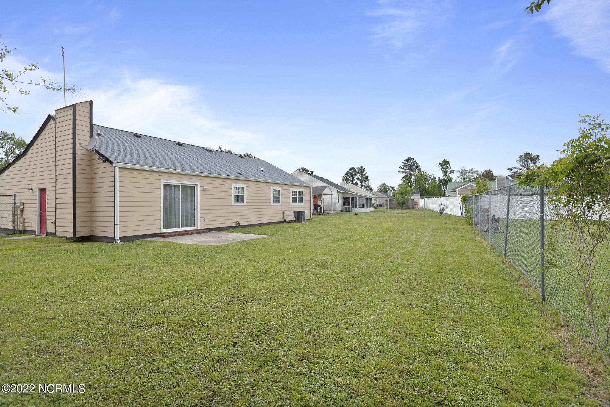 211 Dennis Road Jacksonville, NC 28546 - Photo 23 of 25 Exterior