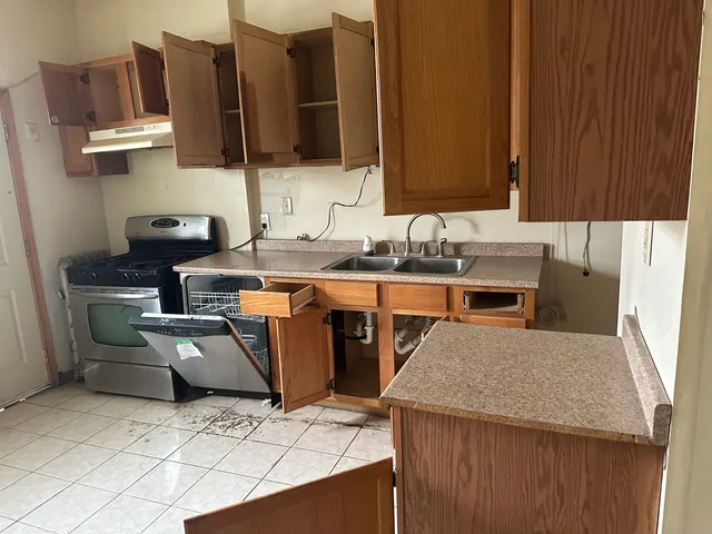 $289,700 | 4411 South Prairie Avenue, Chicago, IL 60653