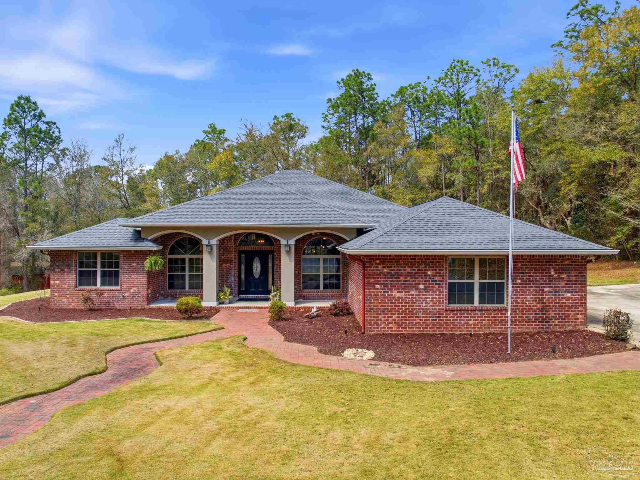 556 Tara Road Pensacola, FL 32534 - Photo 3 of 27 Gallery Image 3