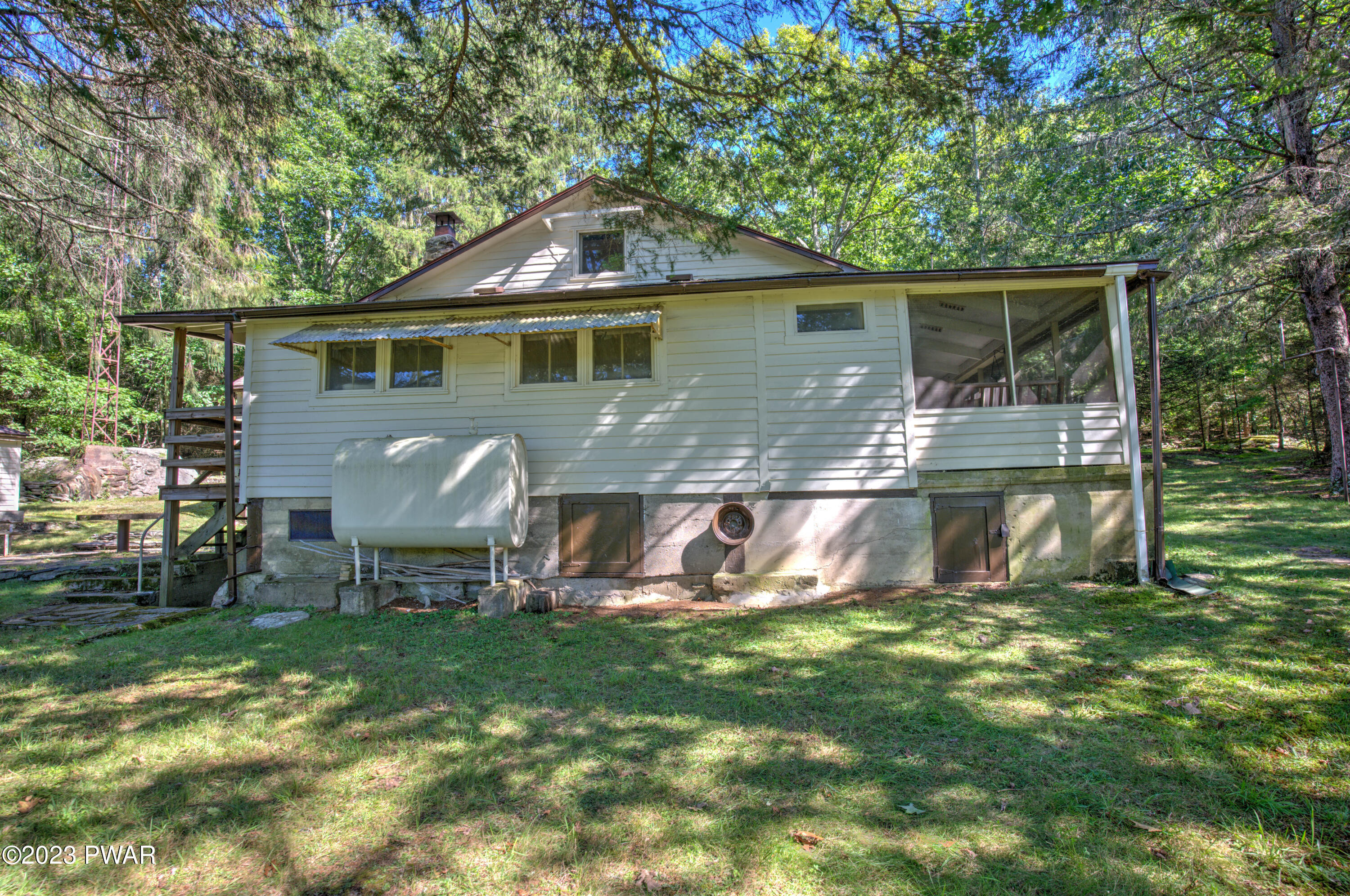 128 Falls Road Dingmans Ferry, PA 18328 - Photo 23 of 31
