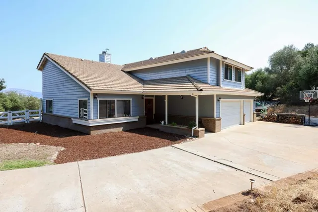 $1,199,000 | 2129 Avenida Del Cielo, Alpine, CA 91901