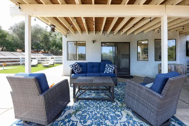 $1,199,000 | 2129 Avenida Del Cielo, Alpine, CA 91901