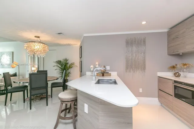 $5,850 | 1300 South Miami Avenue, Unit 2109, Miami, FL 33130