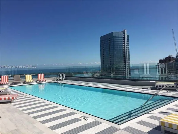 $5,400 | 1300 South Miami Avenue, Unit 2109, Miami, FL 33130