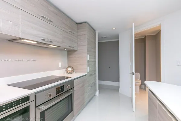 $5,400 | 1300 South Miami Avenue, Unit 2109, Miami, FL 33130