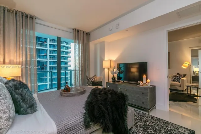 $5,850 | 1300 South Miami Avenue, Unit 2109, Miami, FL 33130