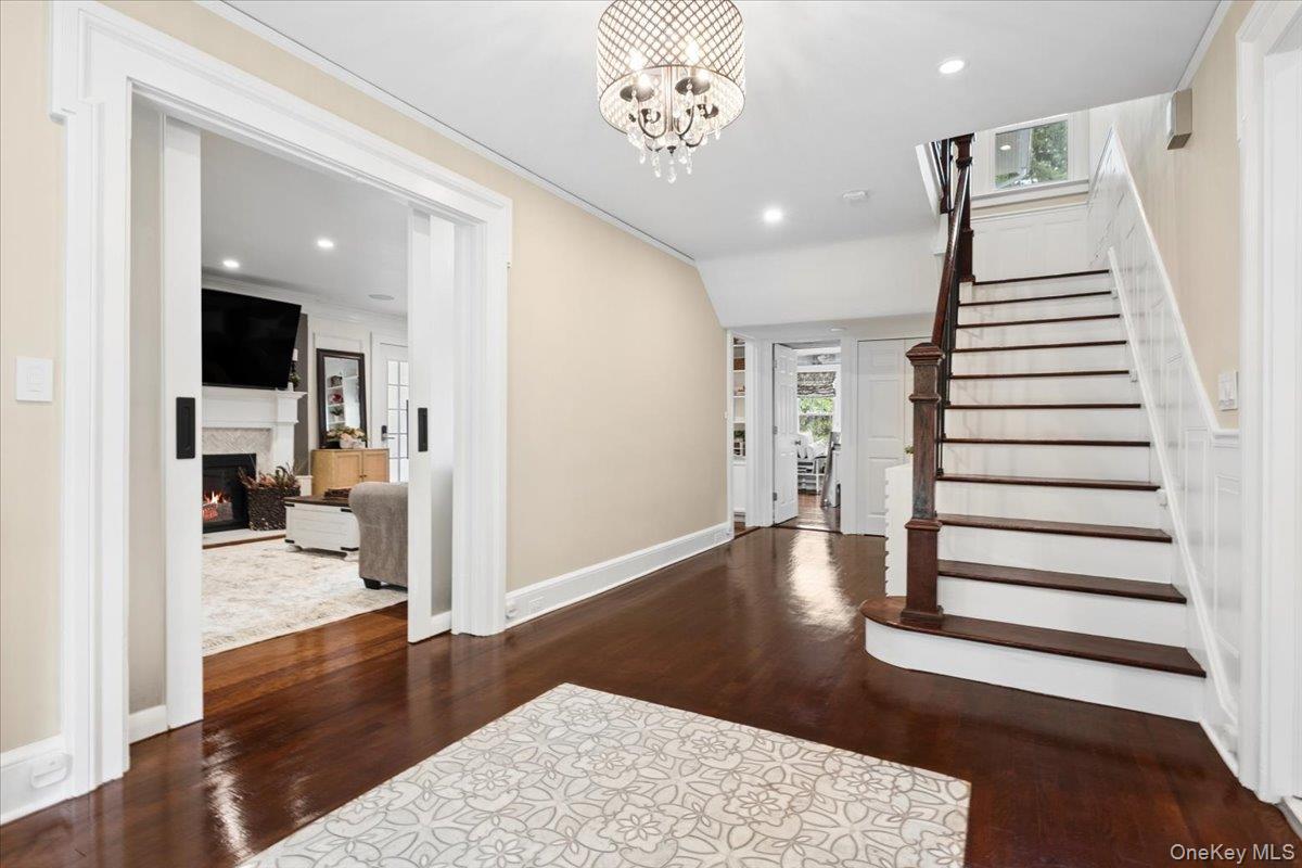 27 Ryder Road Ossining, NY 10562 - Photo 3 of 39 Classic and Elegant Entry Foyer