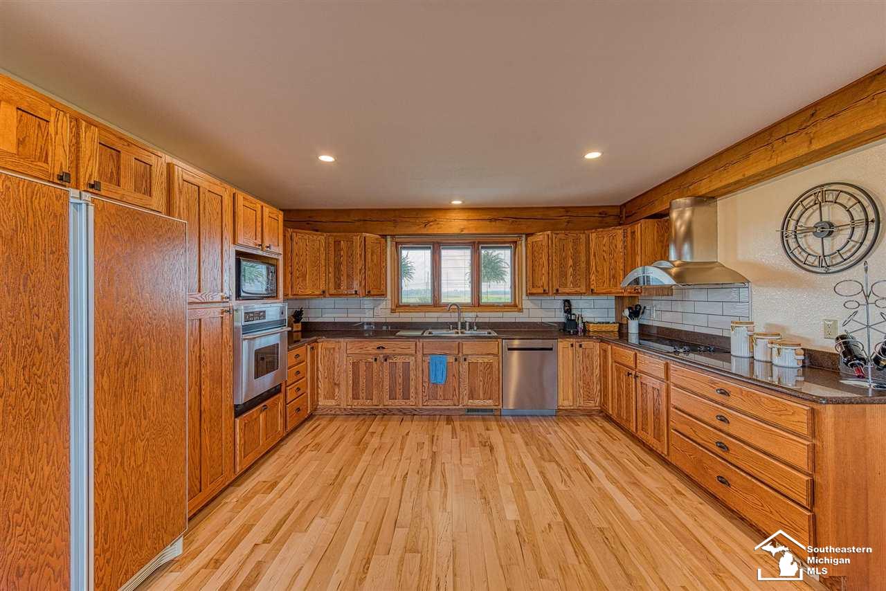616 East Dean Road Temperance, MI 48182 - Photo 11 of 56