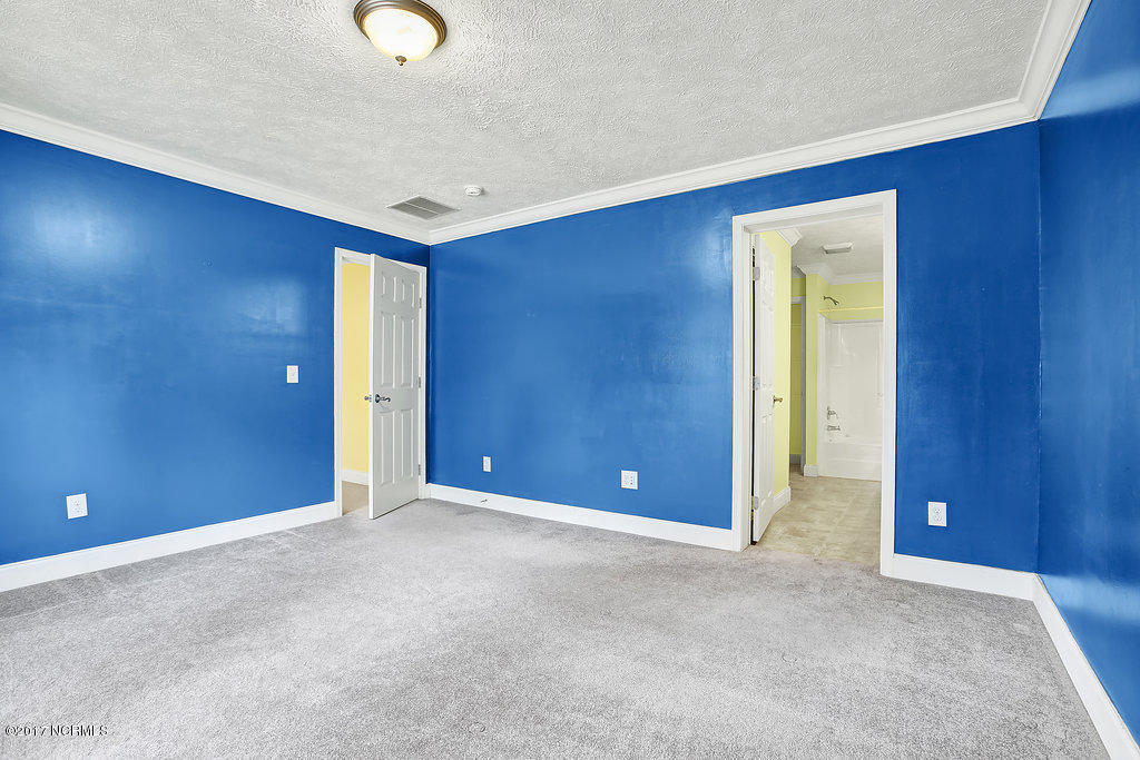 394 Pond Road Rocky Point, NC 28457 - Photo 12 of 29 PondDrive-12