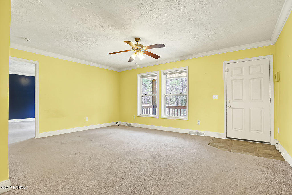394 Pond Road Rocky Point, NC 28457 - Photo 4 of 29 PondDrive-04