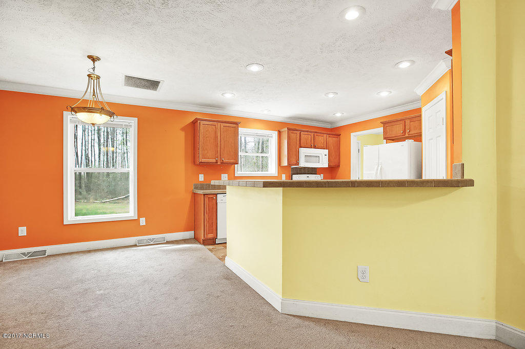 394 Pond Road Rocky Point, NC 28457 - Photo 5 of 29 PondDrive-05