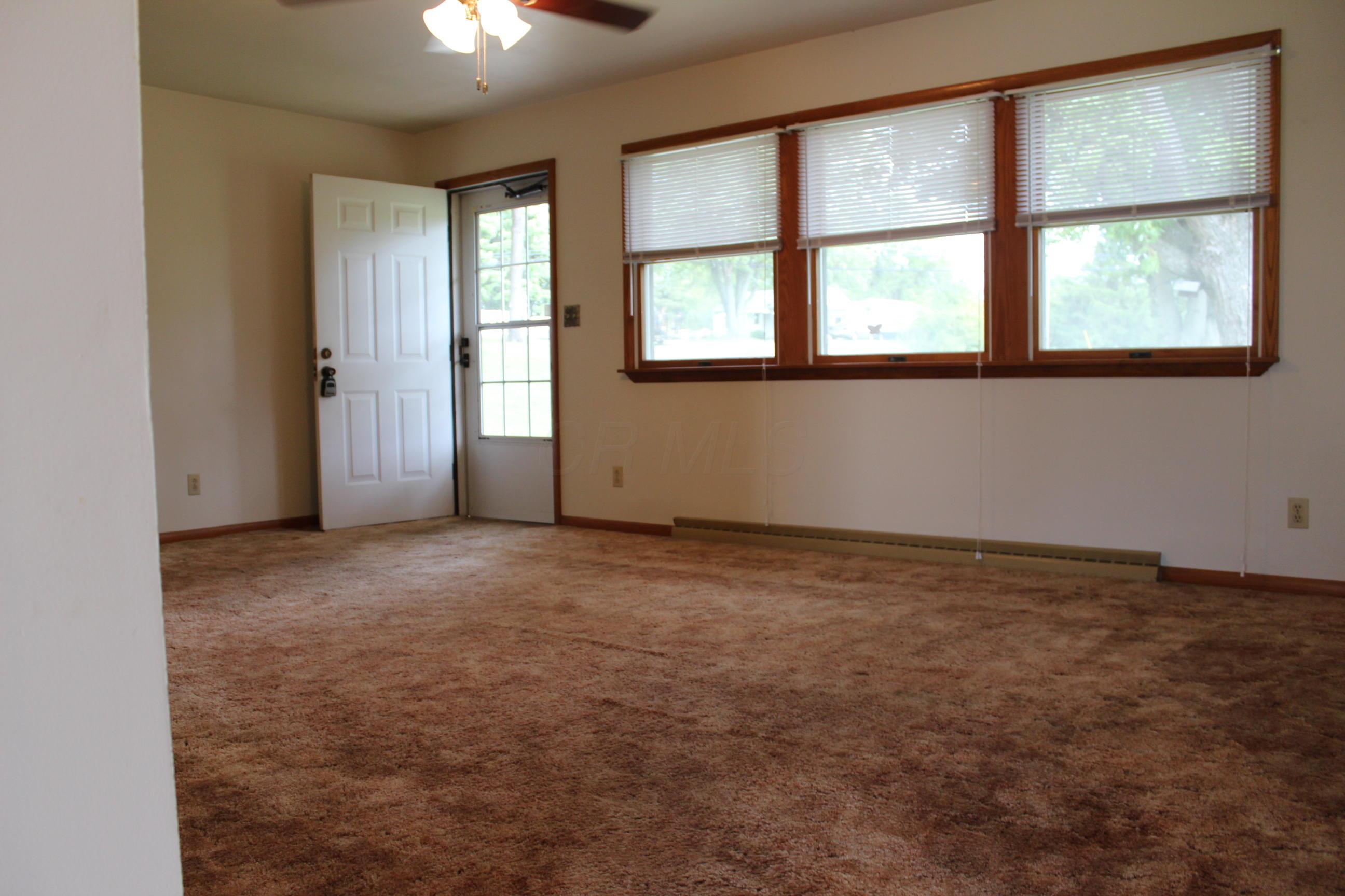 8644 Jacksontown Road Newark, OH 43056 - Photo 3 of 24 Gallery Image 3