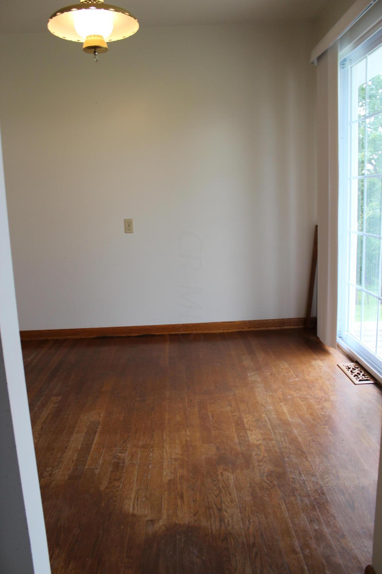 8644 Jacksontown Road Newark, OH 43056 - Photo 5 of 24 Gallery Image 5