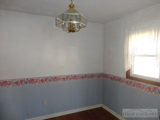 2096 Frank Dillard Road Jefferson, NC 28640 - Photo 9 of 12 Gallery Image 9