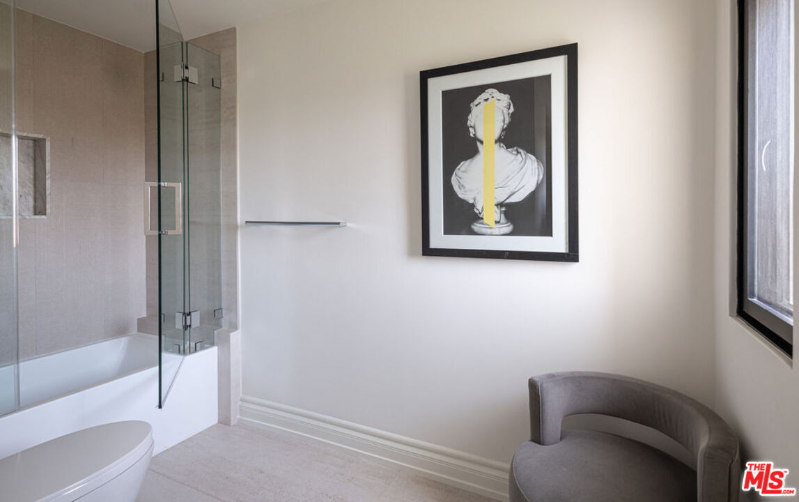 1121 Tower Road Beverly Hills, CA 90210 - Photo 25 of 35