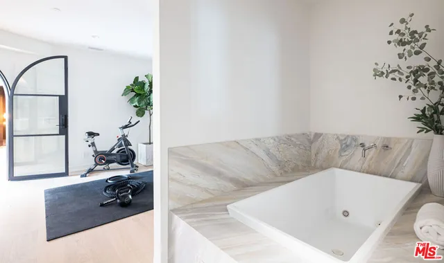 $89,000 | 1121 Tower Road, Beverly Hills, CA 90210