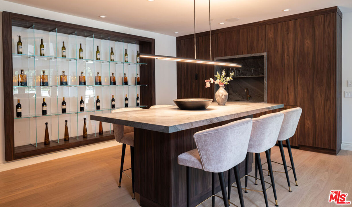 1121 Tower Road Beverly Hills, CA 90210 - Photo 31 of 35