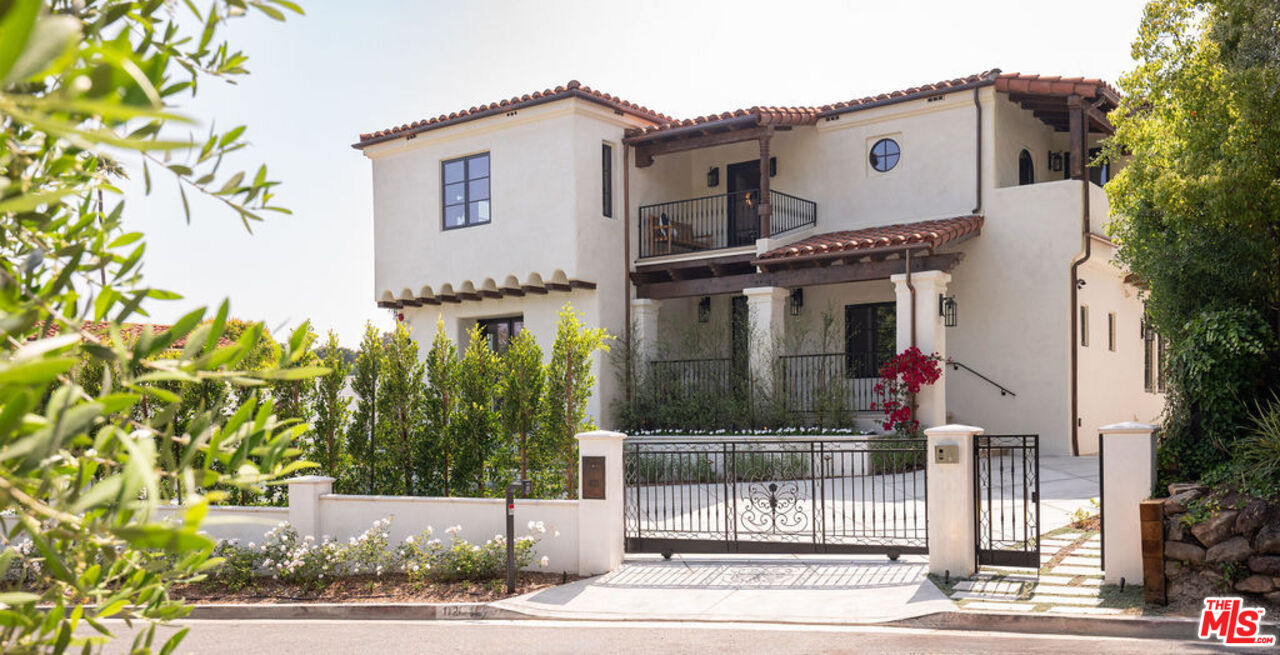 1121 Tower Road Beverly Hills, CA 90210 - Photo 5 of 35