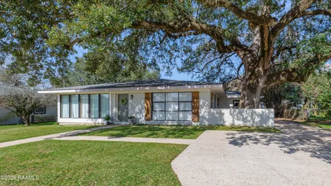 $235,000 | 325 Oak Street, Lafayette, LA 70506