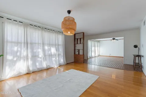 $235,000 | 325 Oak Street, Lafayette, LA 70506