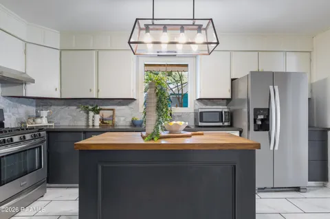 $235,000 | 325 Oak Street, Lafayette, LA 70506