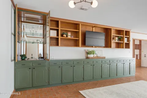 $235,000 | 325 Oak Street, Lafayette, LA 70506