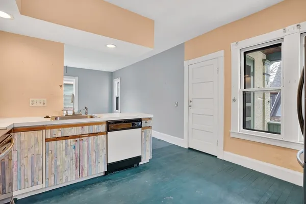 $419,900 | 62 Firglade Avenue, Springfield, MA 01108