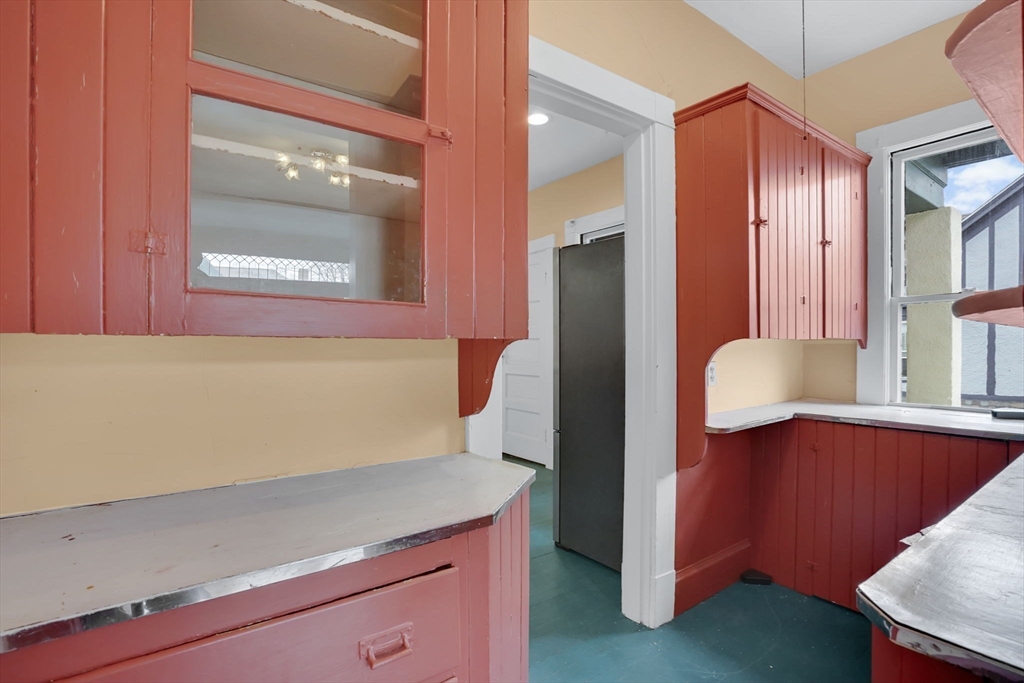 62 Firglade Avenue Springfield, MA 01108 - Photo 22 of 40