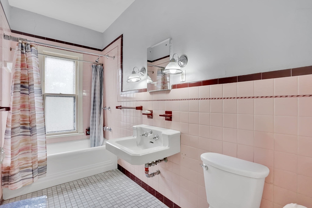 62 Firglade Avenue Springfield, MA 01108 - Photo 30 of 40