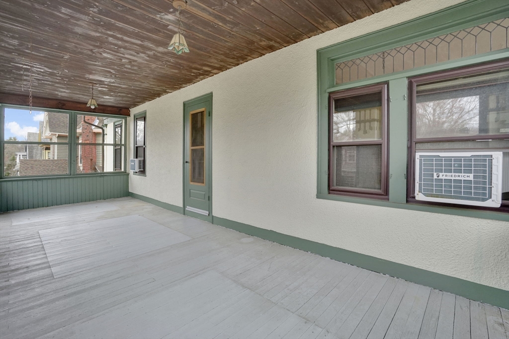 62 Firglade Avenue Springfield, MA 01108 - Photo 32 of 40