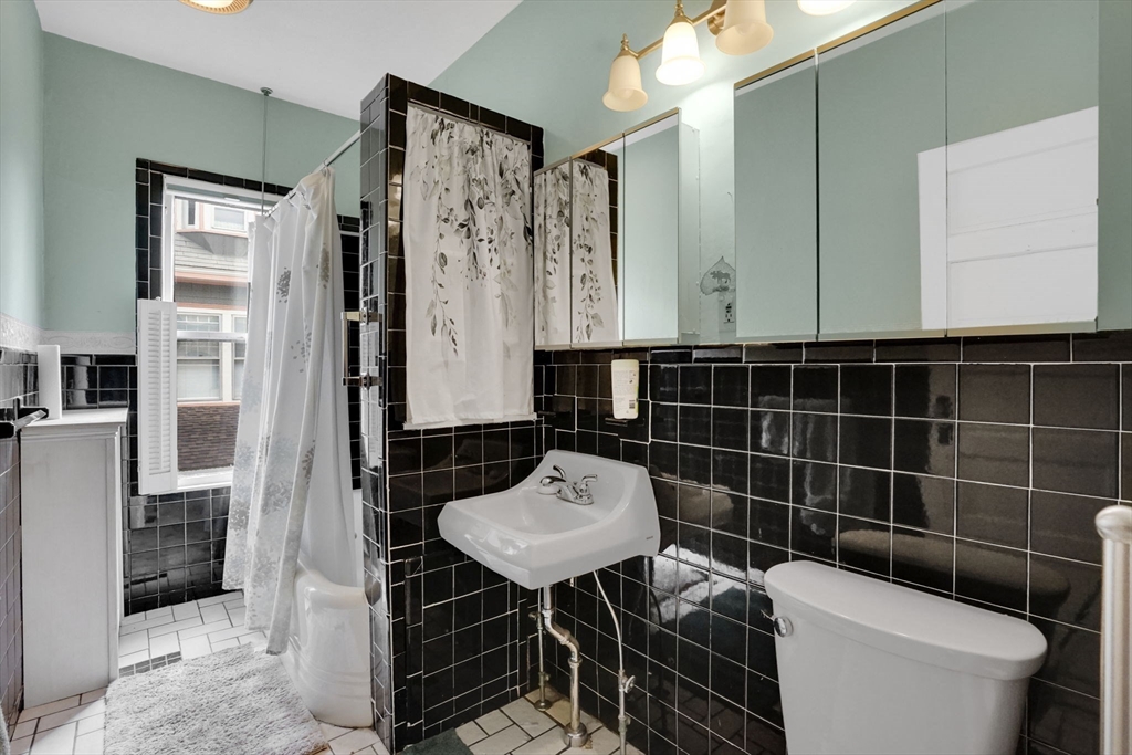 62 Firglade Avenue Springfield, MA 01108 - Photo 34 of 40